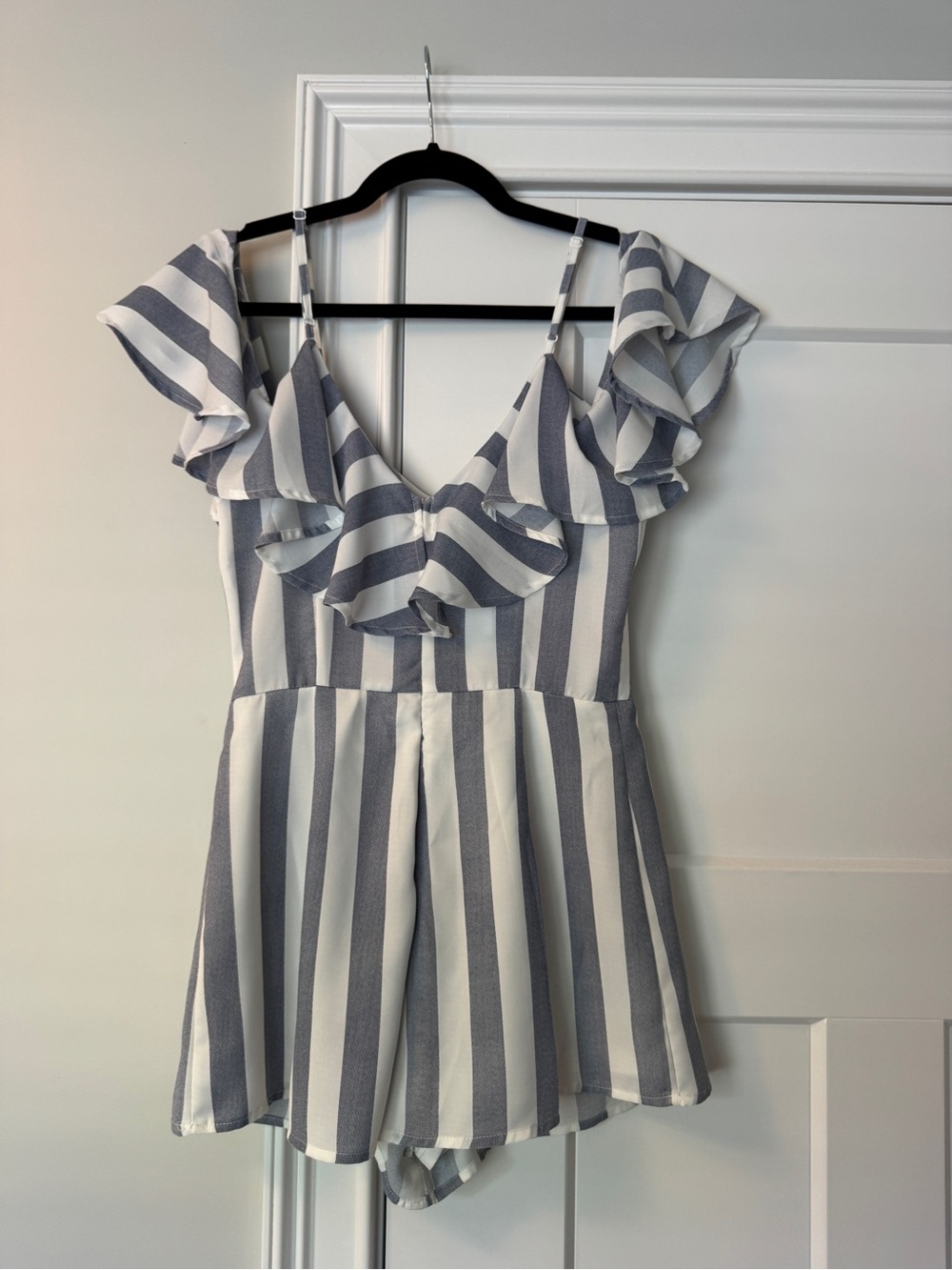 Lulu's White & Gray Vertical-Stripe Ruffle Romper